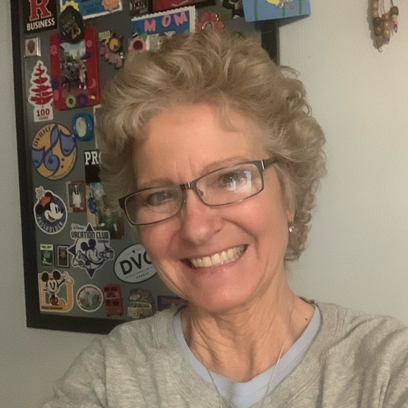 Meet your Posher, Christine - Picture 1 of 1